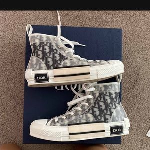 Dior B23 high top sneaker size 38.5